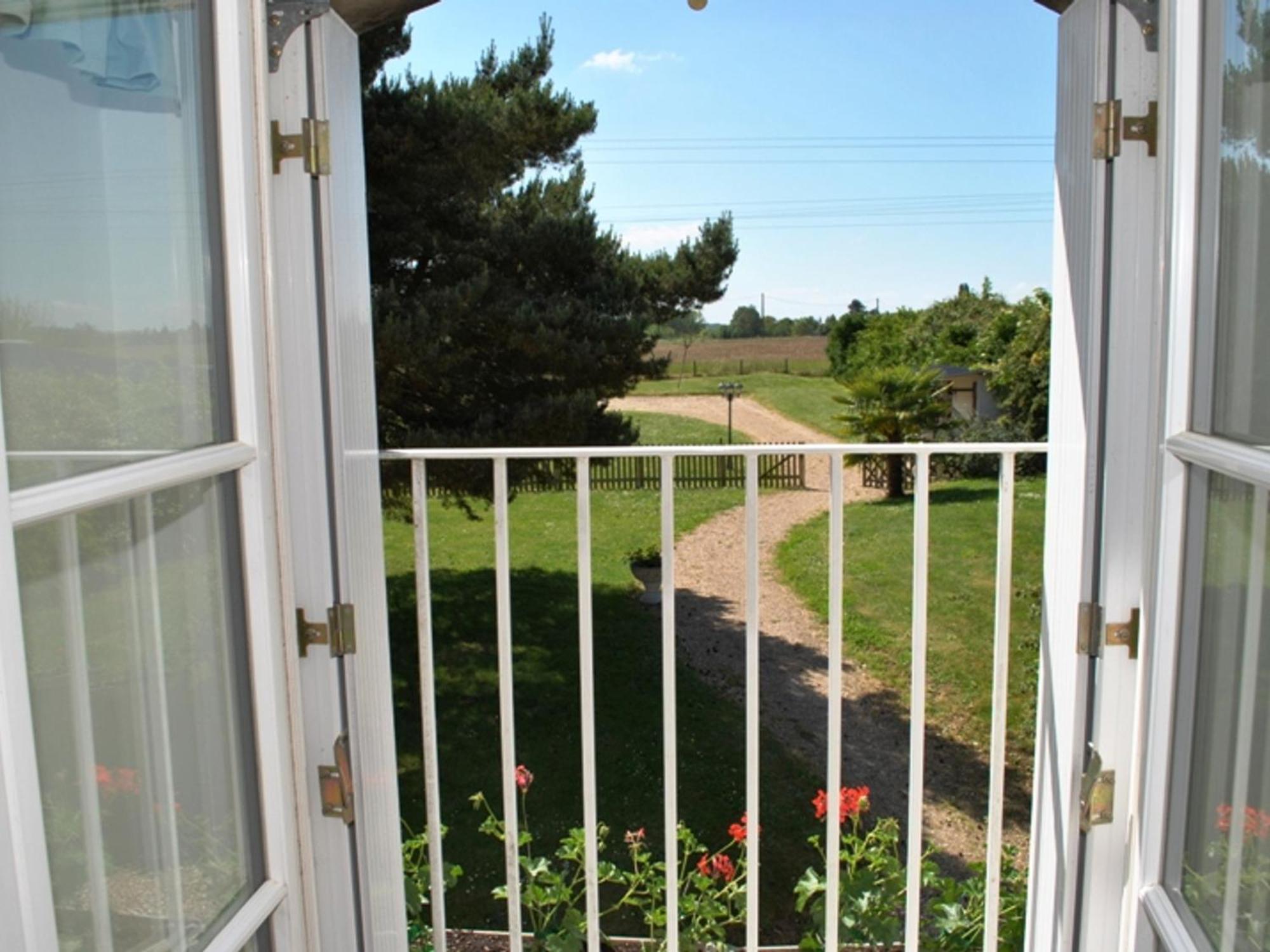 Gite De Charme Pres Des Chateaux De La Loire Avec Jardin, Terrasse Et Equipements Pour Familles - Fr-1-381-359 Azay-sur-Cher 외부 사진